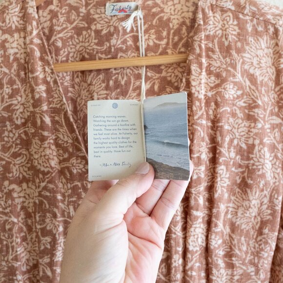 NWT Faherty Ashley Dress Women’s Size Medium Brown Floral 100% Linen Wrap Belted - Picture 9 of 10